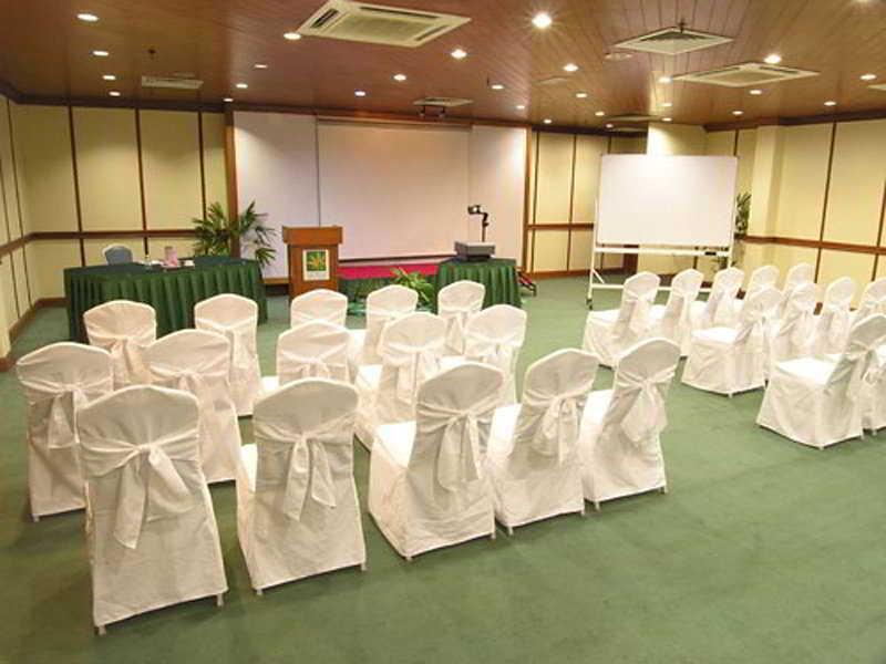 Sand & Sandals Desaru Beach Resort & Spa Съоръжения снимка A meeting room at the hotel