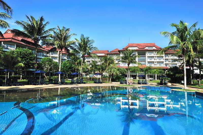 Sand & Sandals Desaru Beach Resort & Spa Екстериор снимка The pool at the hotel